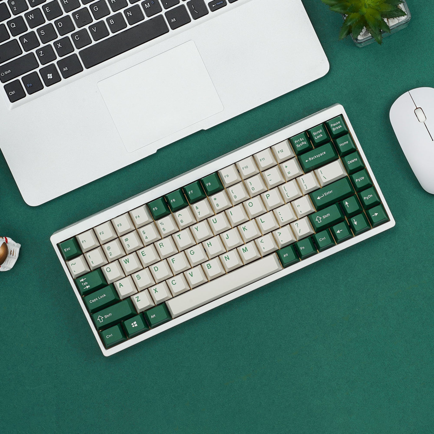 ePBT Cherry Profile Green & White DoubleShot Keycaps